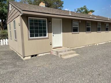 Main picture of 216 S Ash Ave