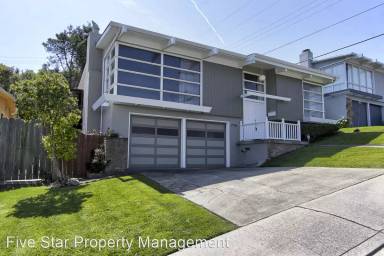 Main picture of 2571 Princeton Dr