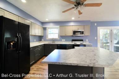 Main picture of 204 Stone Gate Cir
