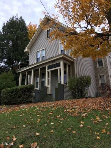 Main picture of 65 Groton Ave