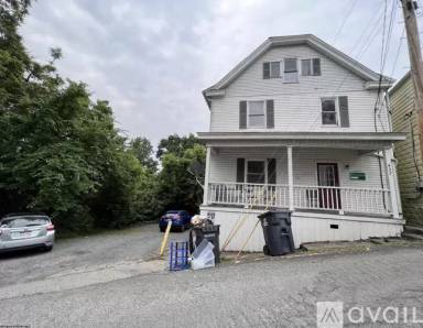 Main picture of 437 Baird St