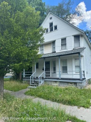 Main picture of 11121 La Rose Ave