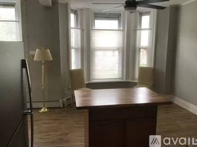 Main picture of 368 Clinton Ave