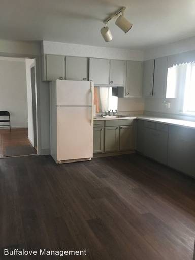 Main picture of 771 Prospect Ave
