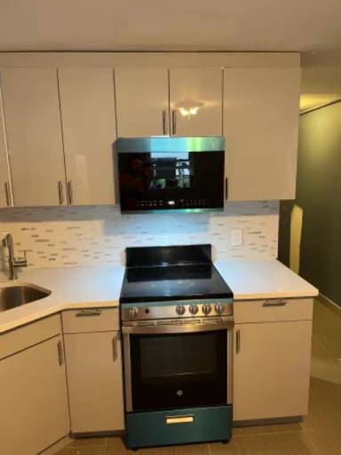 Main picture of 25 Remsen St