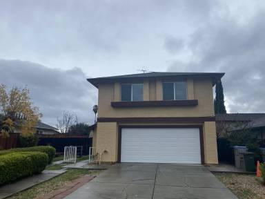 Main picture of 2657 Hesselbein Way