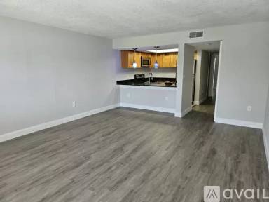 Main picture of 4114 W North B St