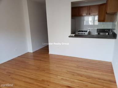 Main picture of 6830 N Sheridan Rd Apartments
