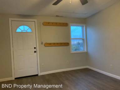 Main picture of 2847 Lewis Ave