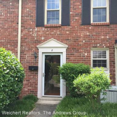 Main picture of 523 Harding Pl