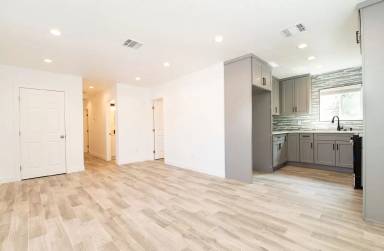 Main picture of 7136 Pellet St