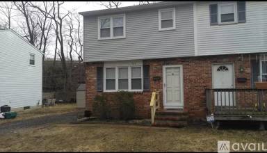 Main picture of 385 McKinley Ave