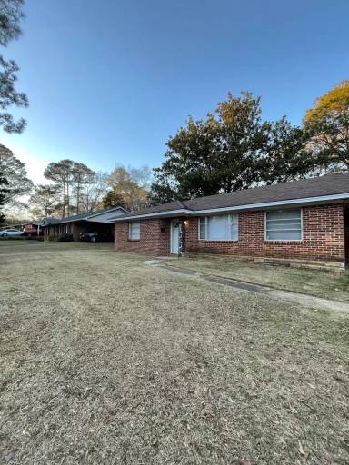 Main picture of 3551 Cottonwood Dr