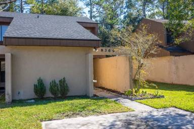 Main picture of 8369 Pineverde Ln