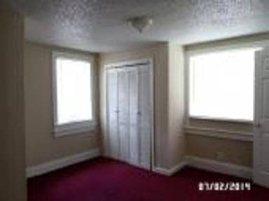 Main picture of 3933 Boulevard