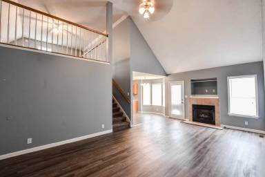 Main picture of 935 Drum Ln