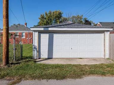 Main picture of 936 171st St