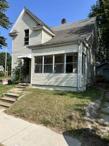Main picture of 1013 E Calvert St