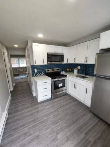 Main picture of 1302 N Black Horse Pike