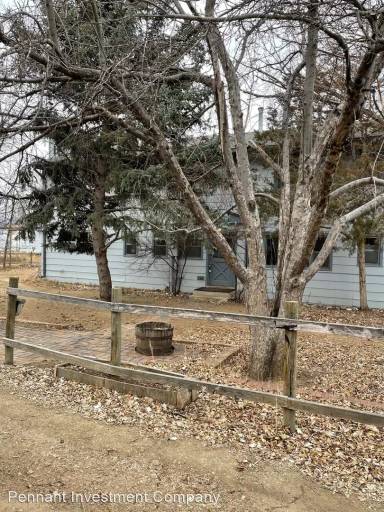 Main picture of 9850 Arapahoe Rd