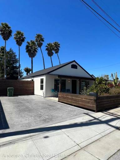 Main picture of 1925 Encina Dr