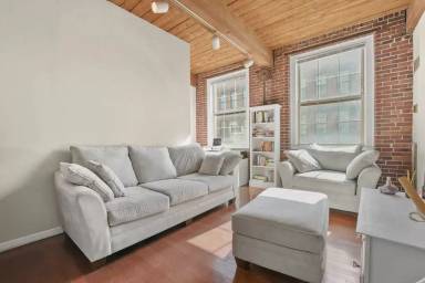 Main picture of 21 Wingate St