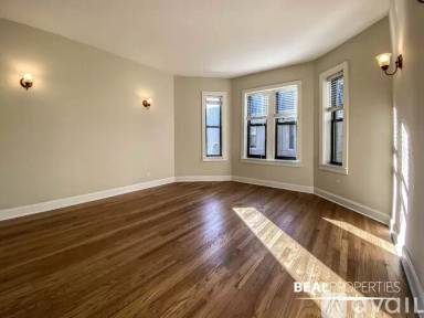 Main picture of 4038 N Ashland Ave