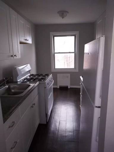 Main picture of 2 Soundview Ave