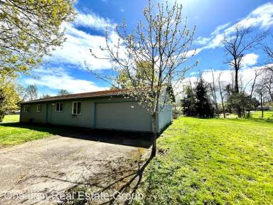 Main picture of 1110 Denise St SE