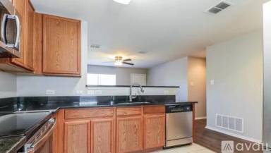 Main picture of 1521 Queens Brook Ln