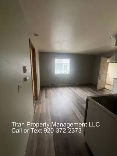 Main picture of 815 Woodland Ave