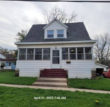 Main picture of 405 S Ogle Ave