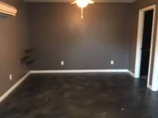 Main picture of 165 E Roberts Ave