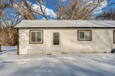 Main picture of 408 W Mahoney Dr