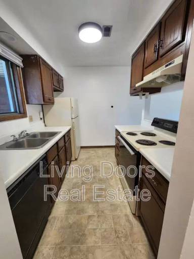 Main picture of 1215 A St