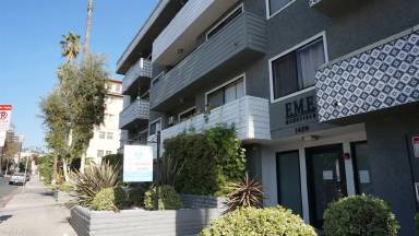 Main picture of 1420 N Mansfield Ave