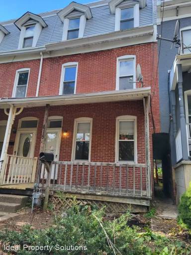 Main picture of 615 N Harrison St