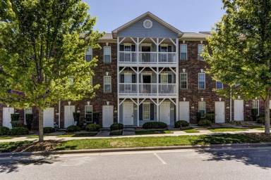 Main picture of 106 Locomotive Ln