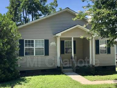 Main picture of 20241 Railroad St
