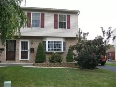 Main picture of 519 E Linden St