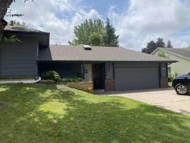 Main picture of 8456 Sheridan Ave N