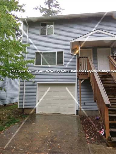 Main picture of 12404 SE Schiller St