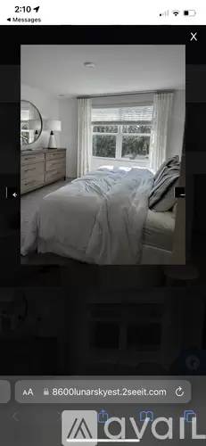 Main picture of 8600 Lunar Skye St