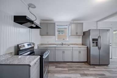 Main picture of 2412 51st Ave N