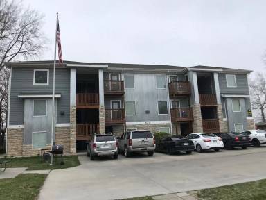 Main picture of 422 W 5th St