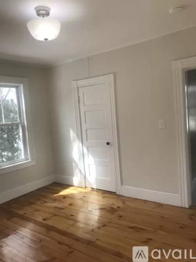 Main picture of 25 Saunders St