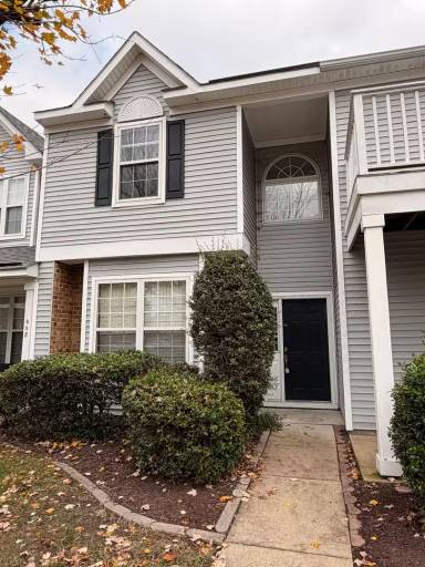 Main picture of 606 Windbrook Cir