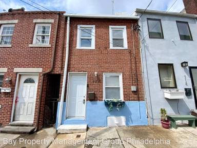Main picture of 720 S Randolph St