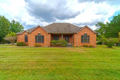 Main picture of 107 Geers Ct