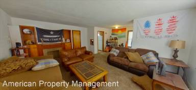 Main picture of 1015 N 12th St